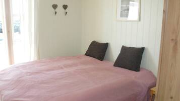 3 bedrooms, individually furnished