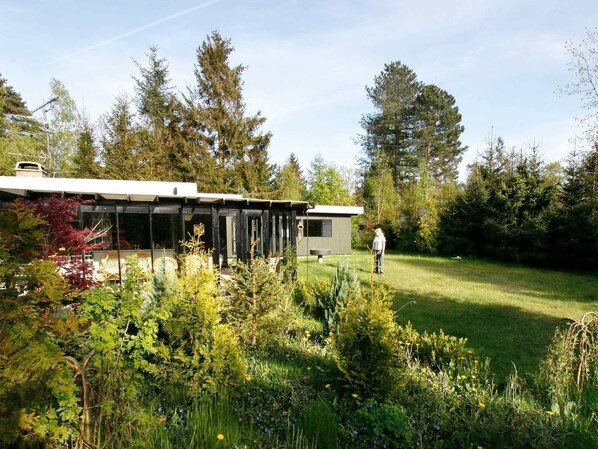 Exterior - Modern Holiday Home in Stroby Denmark With Terrace (Strøby)