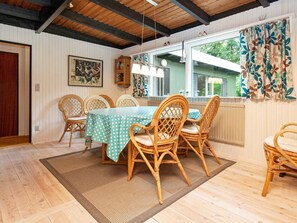 Dining - Modern Holiday Home in Stroby Denmark With Terrace (Strøby)