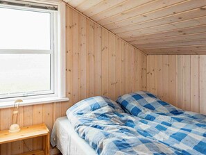 2 Schlafzimmer, Babybetten