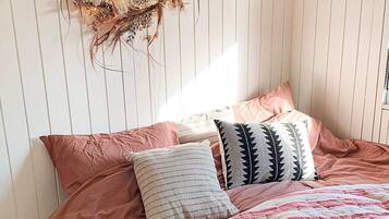 2 Schlafzimmer, Babybetten