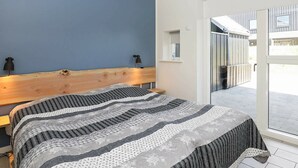 Room - Pleasing Holiday Home in Jutland Denmark With Whirlpool (Lokken)