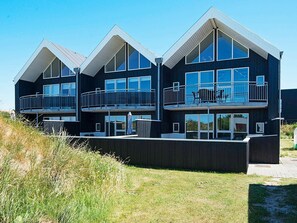 Exterior - Pleasing Holiday Home in Jutland Denmark With Whirlpool (Lokken)