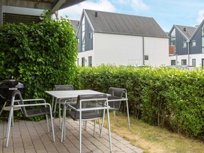Outdoor dining - 6 Person Holiday Home in Vaeggerlose (Vaeggerlose)