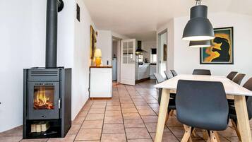 تناول الطعام