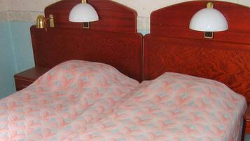 3 bedrooms, individually furnished