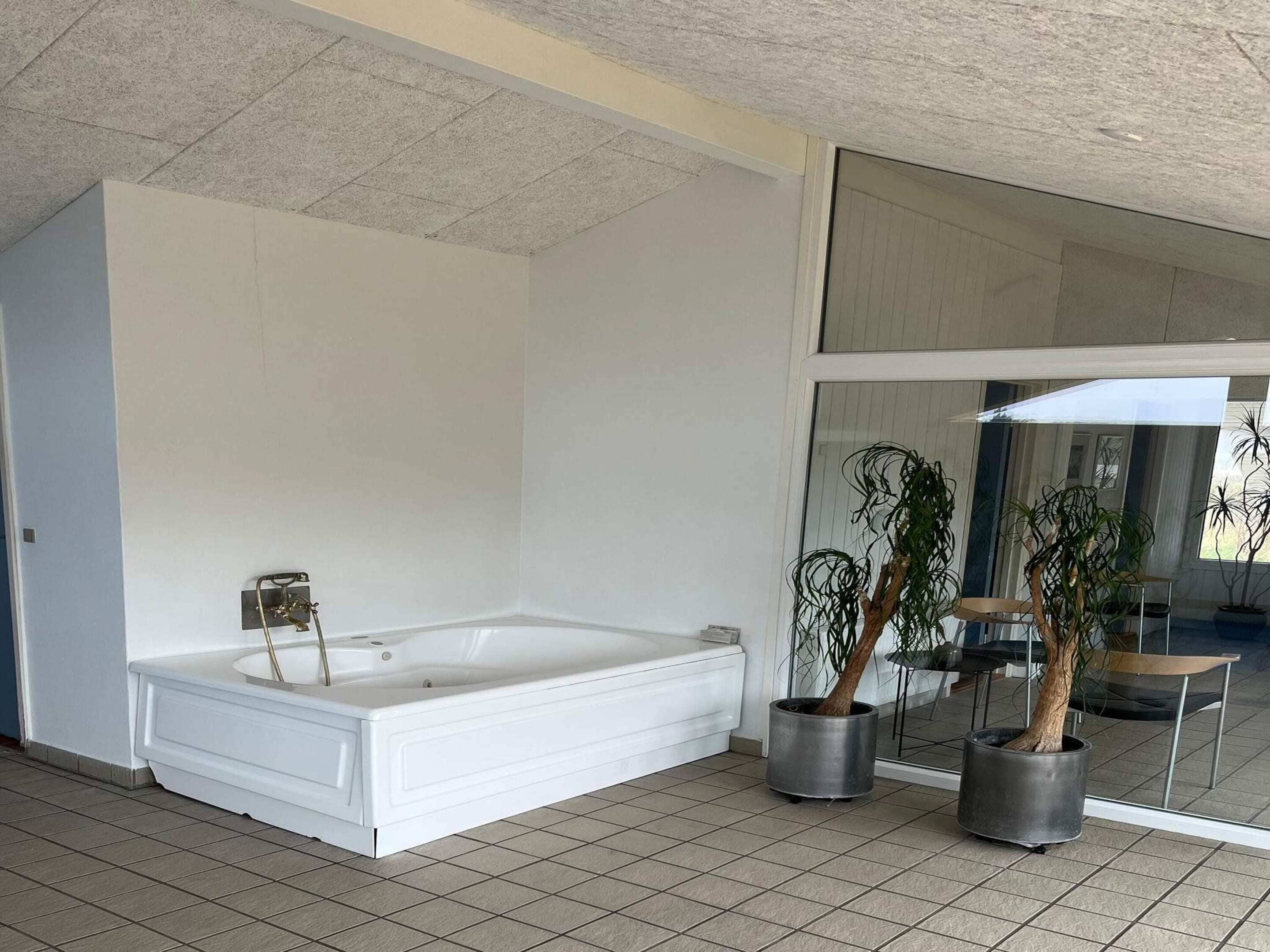 House | Spa treatment