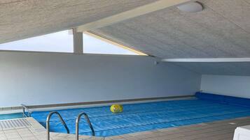 Ferienhaus | Pool | Innenpool, Außenpool