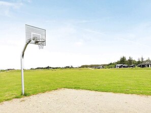 Sports court - Modern Beach House Tranum - By Traum Ferienwohnungen (Brovst)