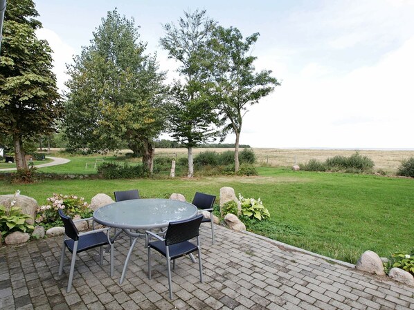 Balcony - Comfortable Holiday Home for in Holbaek With Whirlpool (Orø)