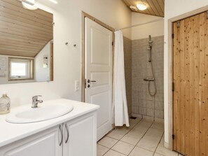 Ferienhaus | Badezimmer