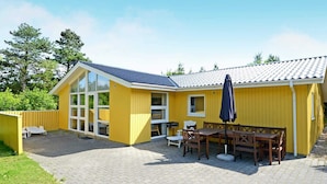 House | Exterior - 8 Person Holiday Home in Henne (Henne)