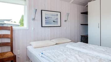 3 Schlafzimmer, Babybetten