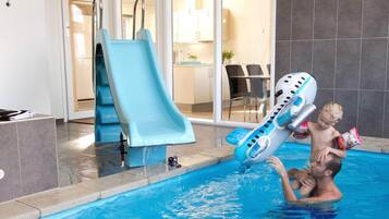 Ferienhaus | Pool | Innenpool, Außenpool