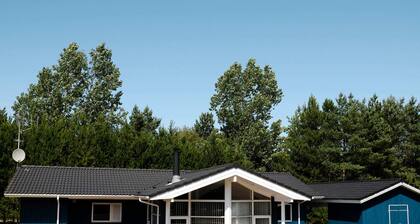 6 Person Holiday Home in Oksbol-by Traum