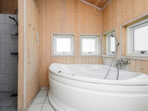 House | Spa treatment