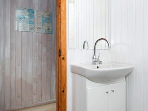 House | Bathroom