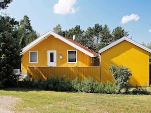 House | Exterior - 6 Person Holiday Home in Farvang (Farvang)