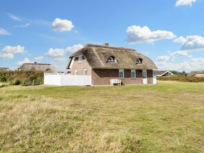Exterior - 9 Person Holiday Home in Harboore (Harboore)