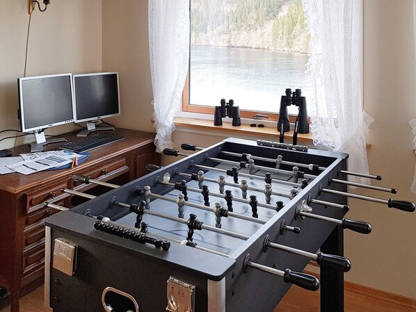 Game room - 10 Person Holiday Home in Bygstad-by Traum (Sunnfjord)