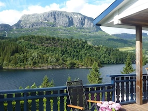Property grounds - 10 Person Holiday Home in Bygstad (Sunnfjord)