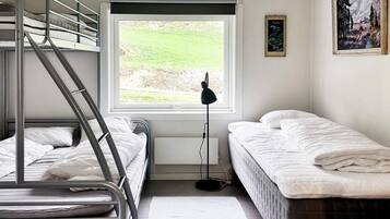 5 bedrooms, individually furnished