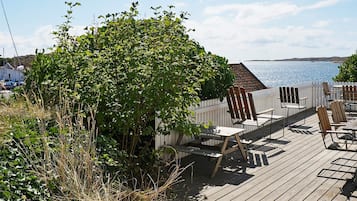 House | Water view