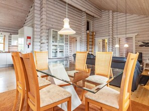 House | Living area - 8 Person Holiday Home in Frorup (Frørup)