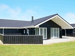 Exterior - 8 Person Holiday Home in Tarm (Tarm)