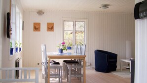 Fireplace, DVD player - 10 Person Holiday Home in Skärhamn (Roennaeng)