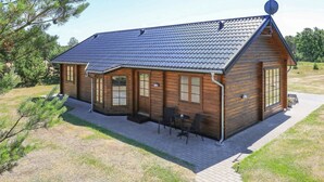 Unclassified image, 3 of 20, button - Spacious Holiday Home in Albeak With a Terrace (Aalbaek)