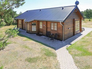 Exterior - Spacious Holiday Home in Albeak With a Terrace (Aalbaek)