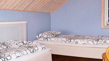 3 bedrooms, individually furnished