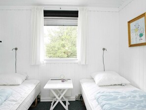 3 bedrooms - 6 Person Holiday Home in Strandby (Strandby)