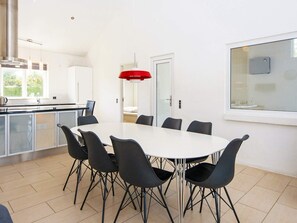 House | Dining - 10 Person Holiday Home in Grenaa-by Traum (Grenaa)
