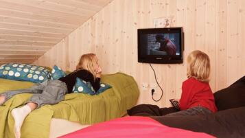 8 Schlafzimmer, Babybetten