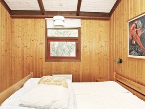 3 Schlafzimmer, Babybetten