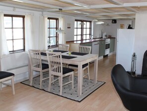 Dining - 4 Person Holiday Home in Blavand (Blavand)