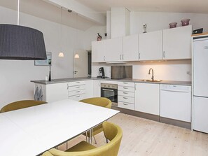 Maison | Cuisine privée | Chaise haute