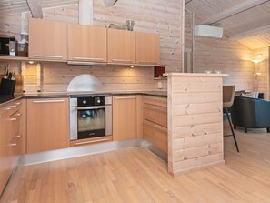 House | Private kitchen | Highchair