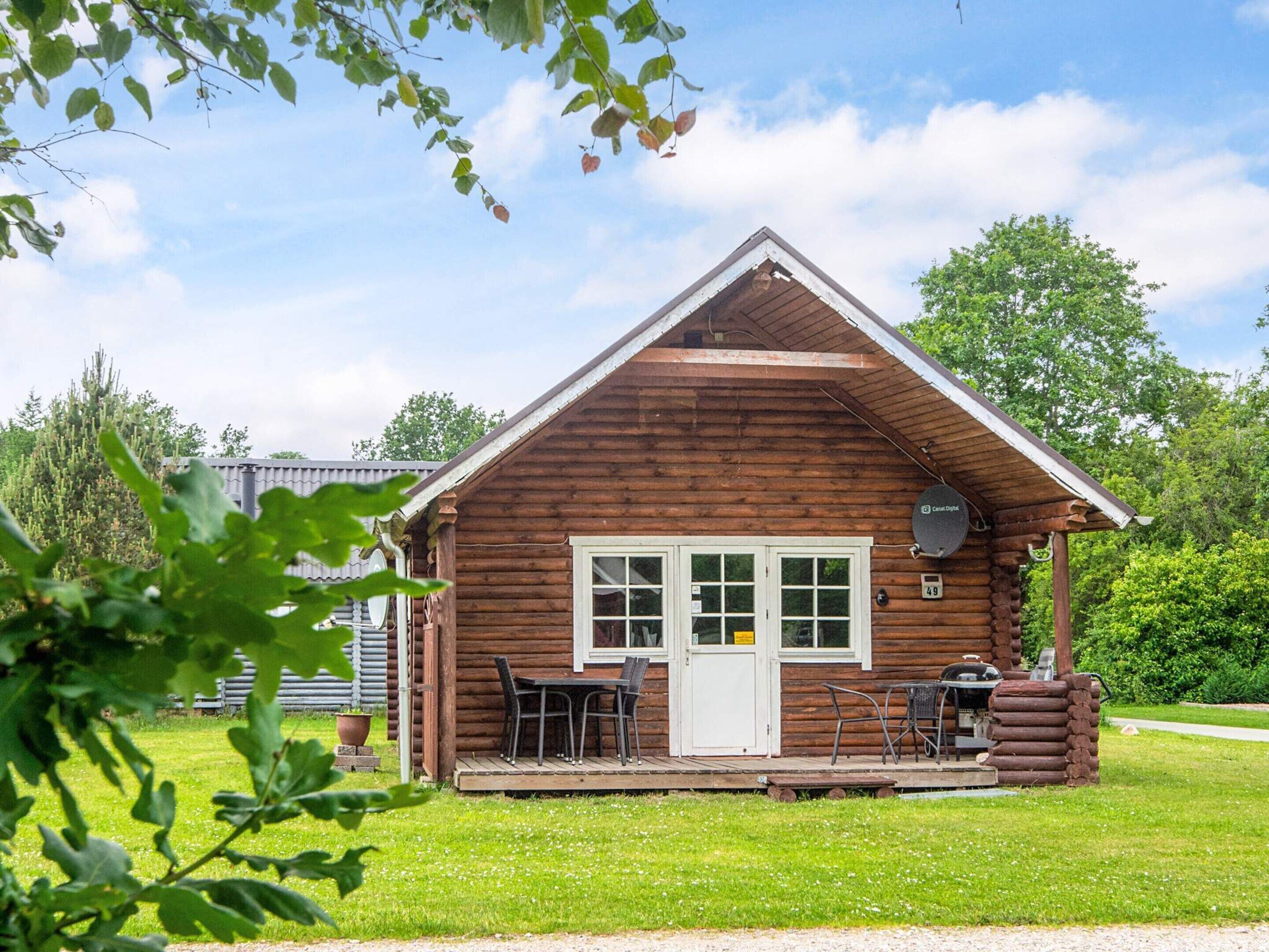 House | Pemandangan dari hartanah