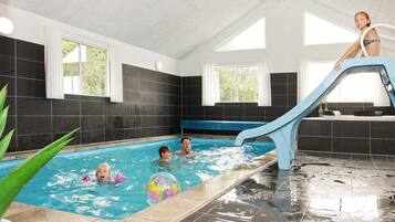 Ferienhaus | Pool | Innenpool, Außenpool
