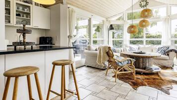 House | Dining