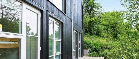 House | Exterior detail