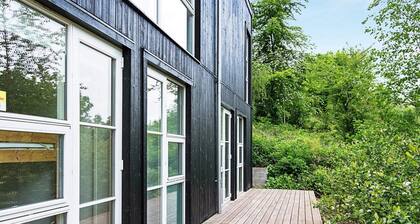 Gorgeous Holiday Home in Ebeltoft with Hot Tub