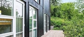 Gorgeous Holiday Home in Ebeltoft with Hot Tub