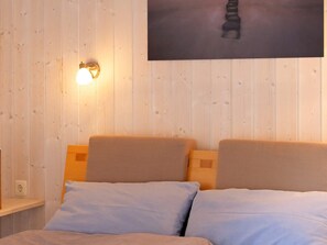 2 bedrooms