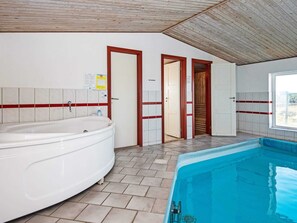 House | Spa treatment - 10 Person Holiday Home in Harboore (Harboore)