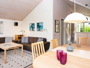House | Interior - 4 Star Holiday Home in Glesborg (Glesborg)