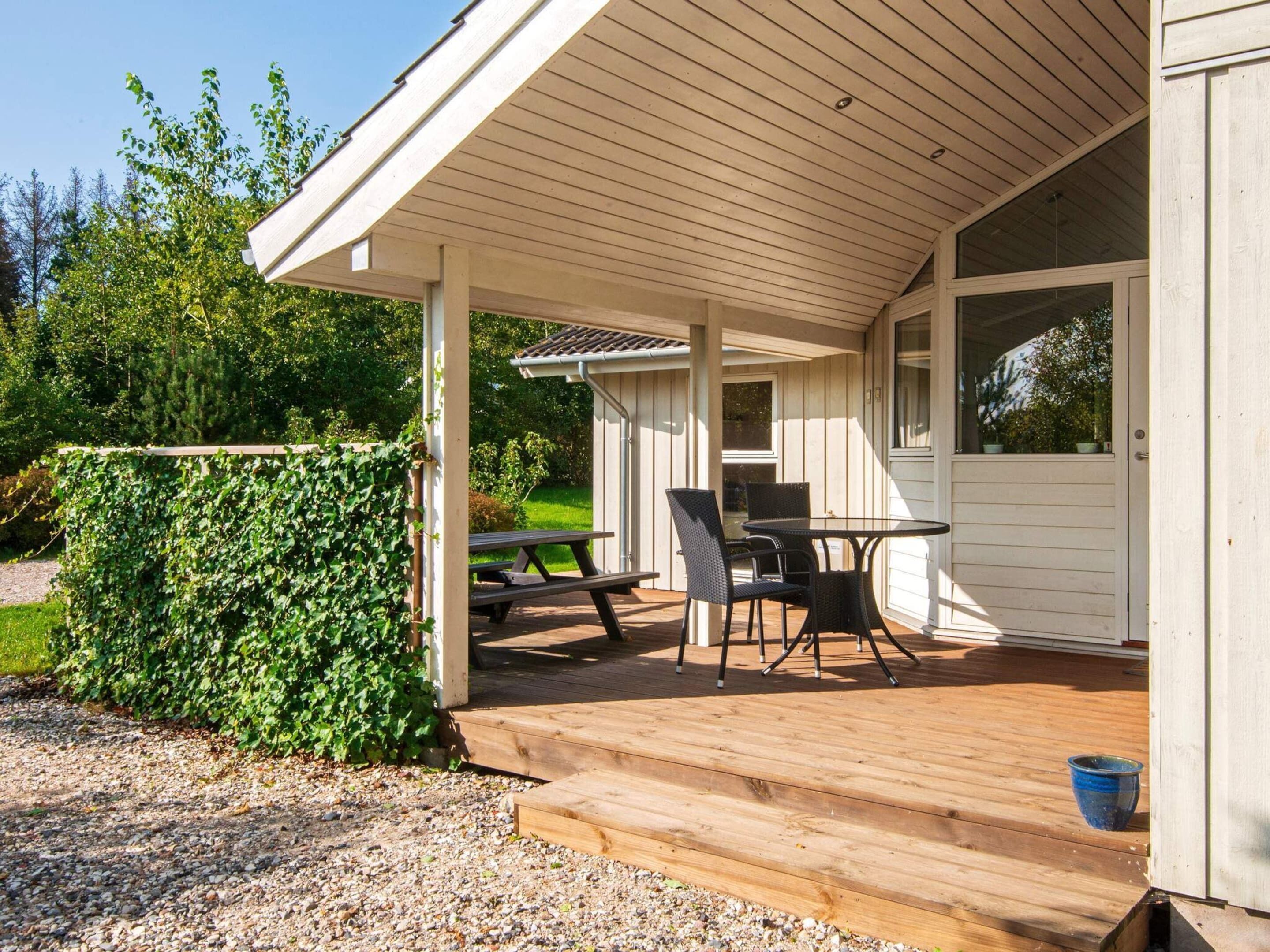 House | Outdoor dining